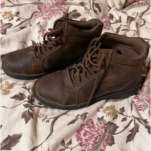 Sketchers steel toe leather boots